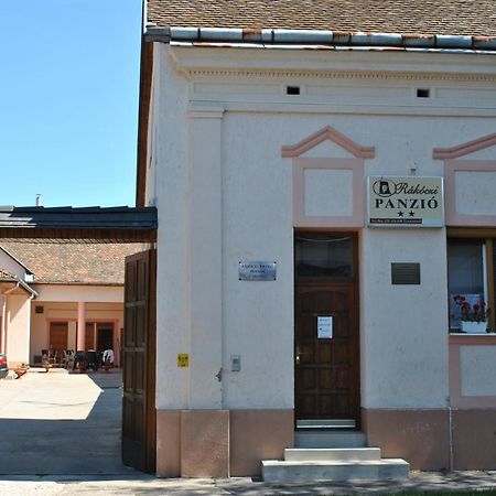 Rakoczi Panzio Hotel Debrecen Bagian luar foto