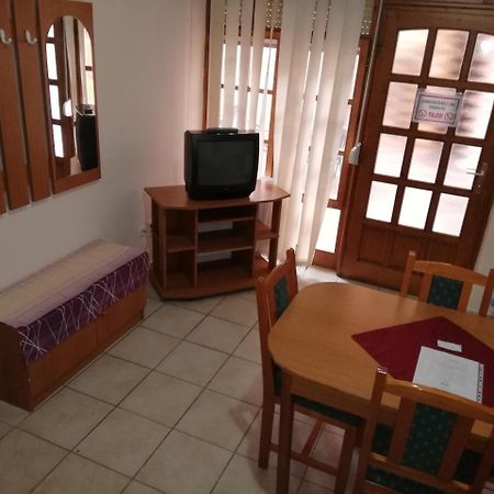 Rakoczi Panzio Hotel Debrecen Bagian luar foto