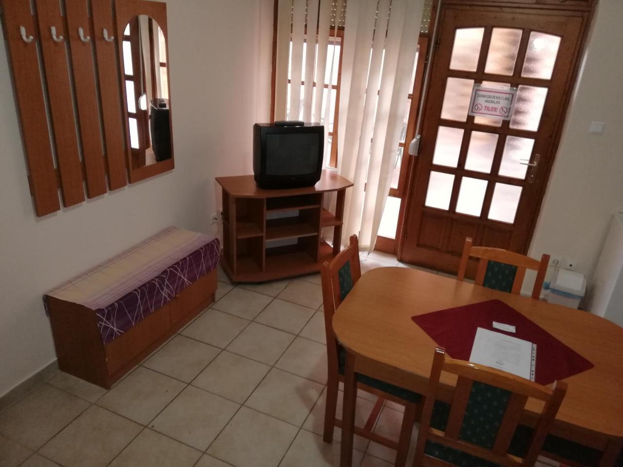 Rakoczi Panzio Hotel Debrecen Bagian luar foto