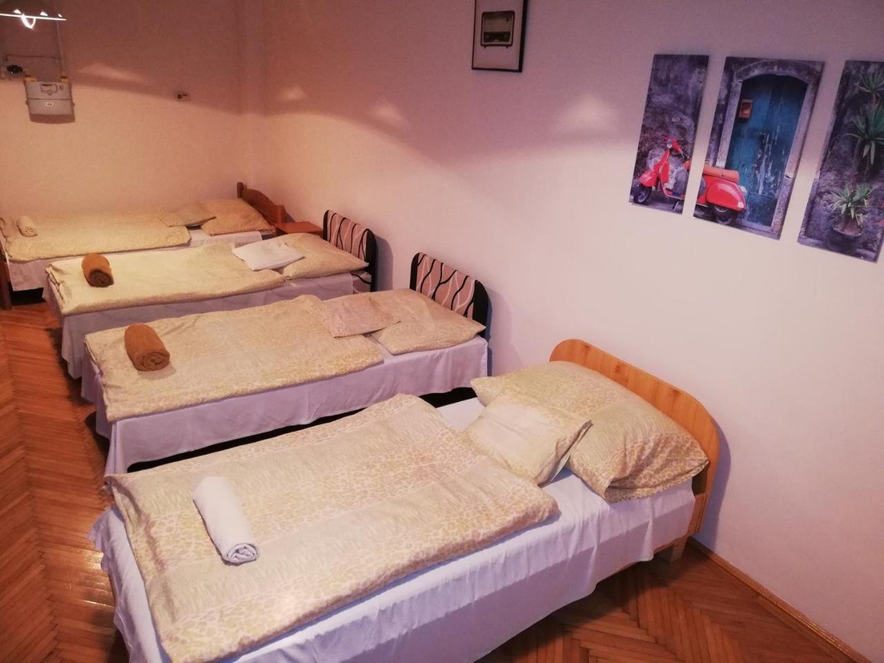 Rakoczi Panzio Hotel Debrecen Bagian luar foto