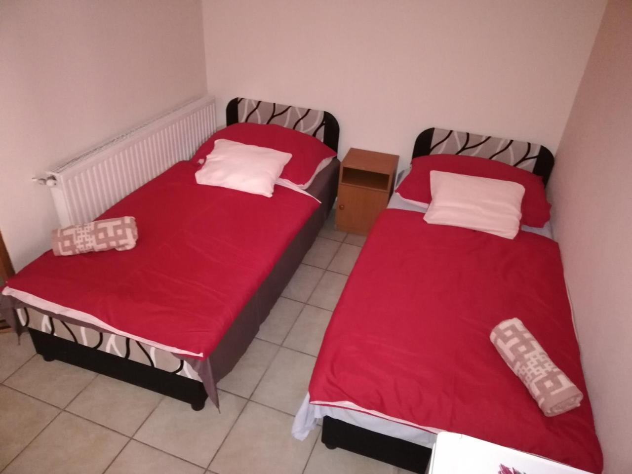Rakoczi Panzio Hotel Debrecen Bagian luar foto